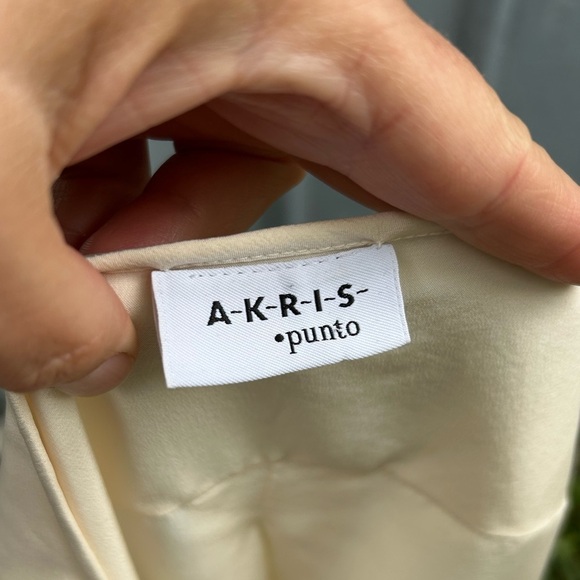 Akris Punto Sleeveless Silk Blouse, size 6 - Picture 9 of 12